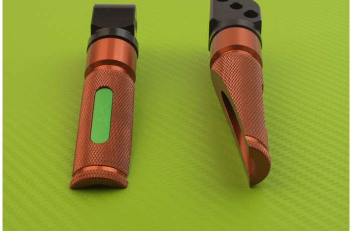 Rear Footpegs KAWASAKI - UNIK by AVDB