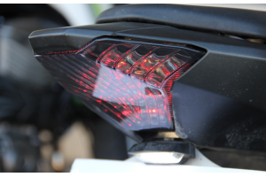 Fanale posteriore indicatori di direzione integrato YAMAHA YZF R3 / MT03 / MT07 2014 - 2023