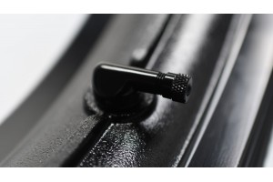 Valvole ruota a 90 in alluminio anodizzato  8.3 mm - DESIGN 1