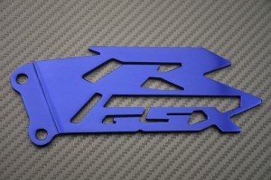 Pareja de taloneras de estriberas SUZUKI - con sigla GSXR