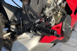 Estriberas Retrasadas AVDB DUCATI PANIGALE V4 V4S 2018 - 2020
