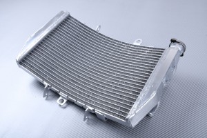 Radiateur TRIUMPH SPEED TRIPLE 1050 / R 2011 - 2015
