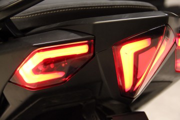 PACK Piloto Trasero + Intermitentes delanteros y traseros YAMAHA TMAX 530 2012 - 2016