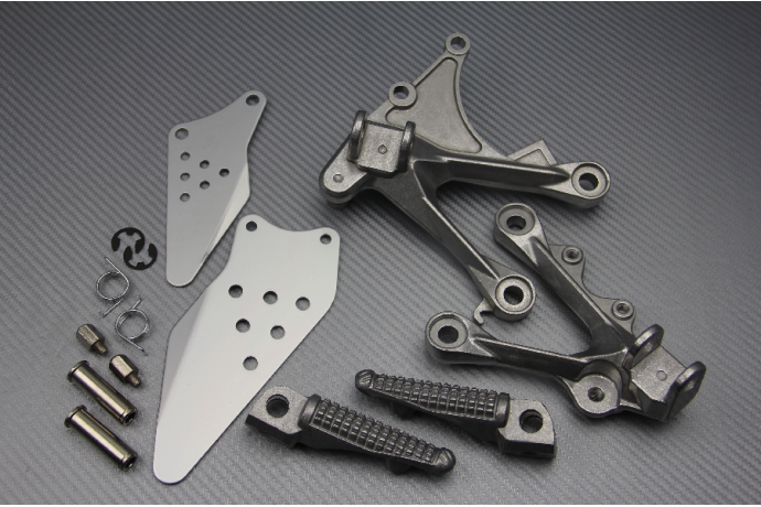 Pareja de estriberas reposapiés delanteras KAWASAKI ZX6R 636 05 / 08