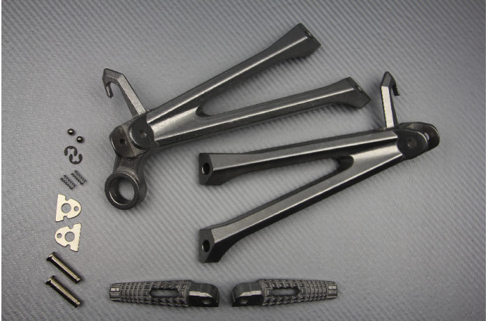 FUSSRASTENANLAGE HINTEN SUZUKI GSXR 600 750 11 / 16 & GSXR 1000 07 / 16 EIN AUSPUFFROHR