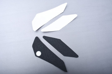 "I duri" Coppia protezioni antiscivolo serbatoio MV AGUSTA RIVALE & STRADALE 800 2014 - 2021