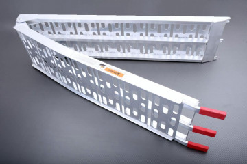 Folding loading ramp in...