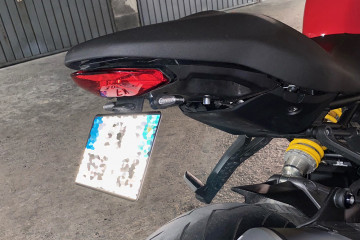 Porta-matrícula especifico AVDB DUCATI MONSTER 1200 / 821 / 797 / SUPERSPORT 939 / 950 2017 - 2021
