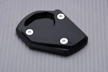 Anodised aluminum sidestand foot enlarger TRIUMPH TRIDENT 660 2021 - 2023