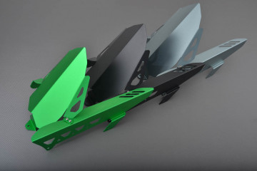 Guardabarros trasero con Cubre Cadena de aluminio KAWASAKI Z900 / RS / SE 2017 - 2023