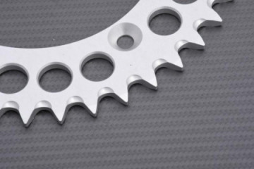 Couronne RENTHAL Ultra Light 520 SUZUKI DRZ / DR / TSR / RMZ / RMX / RM 125 / 250 / 350 / 450 / KAWASAKI KLX 400 1979 - 2018