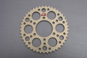 Rear Sprocket RENTHAL Ultra Light 520 KAWASAKI Z650 / Z750 / Z800 / ER6 F / N / Ninja 650 / ZX6R / RR / Versys 1988 - 2017