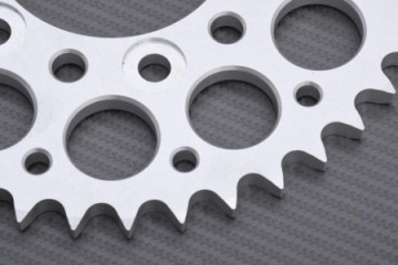 Rear Sprocket RENTHAL Ultra Light 530 KAWASAKI ZX9R / ZX12R / ZRX / ZZR / ZXR 750 / 1200 1990 - 2006