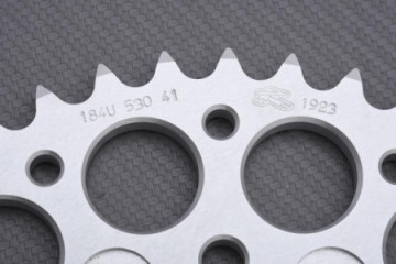 Rear Sprocket RENTHAL Ultra Light 530 KAWASAKI ZX9R / ZX12R / ZRX / ZZR / ZXR 750 / 1200 1990 - 2006