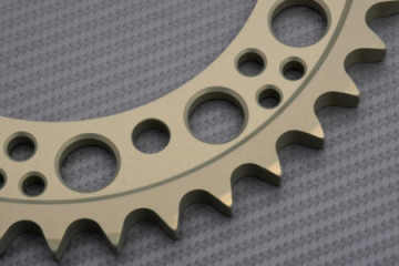 Corona RENTHAL Ultra Light 530 SUZUKI GSXR 750 SRAD / KAWASAKI ZZR / ZXR 400 / 750 / ZX6R 1990 - 2004