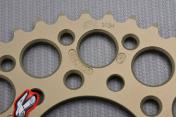 Rear Sprocket RENTHAL Ultra Light 525 KAWASAKI ZX6R / ZX7R / ZX9R / ZX10R / Z900 / Z1000 / SX / VERSYS 1000 1996 - 2023