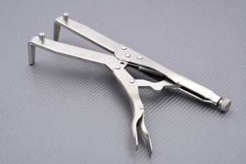 Clutch nut locking pliers